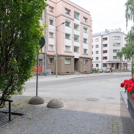 Cozy Stylish Studio Apartment With Free Parking By Centralapartments Tallinn Exterior photo