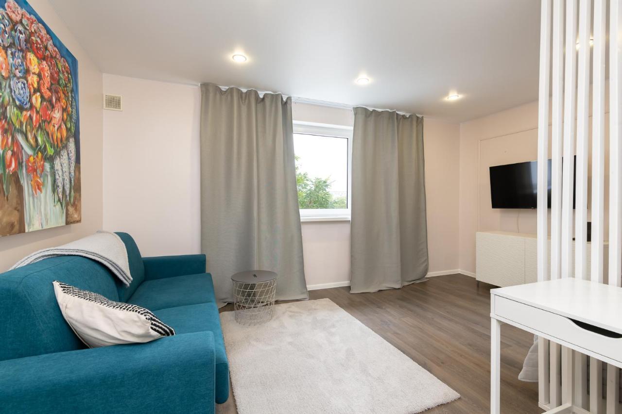 Cozy Stylish Studio Apartment With Free Parking By Centralapartments Tallinn Exterior photo
